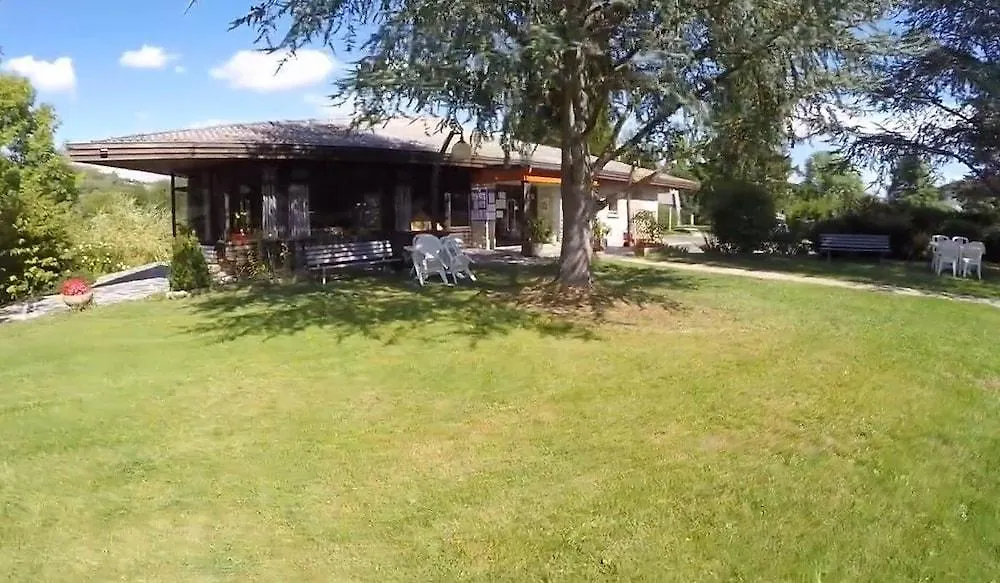 אספאיו Aux Portes Des Monts D'Aubrac